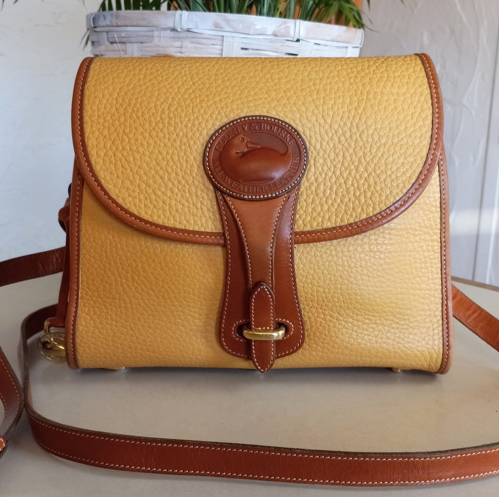 Dooney & Bourke Vintage Essex Collection Crossbody, 1993